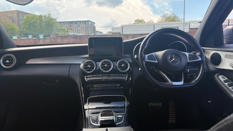 Mercedes-Benz C-Class C250d AMG Line Premium 4dr 9G-Tronic Diesel Saloon
